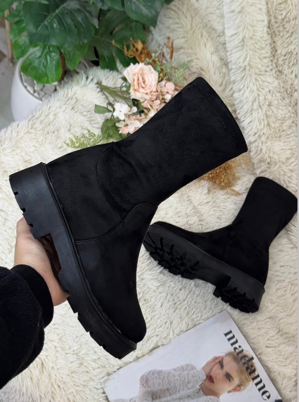 Bottines en daim noir