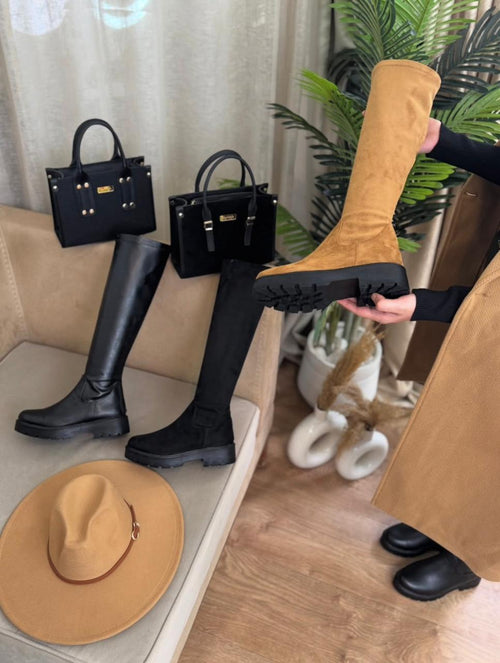 Bottes en daim caramel